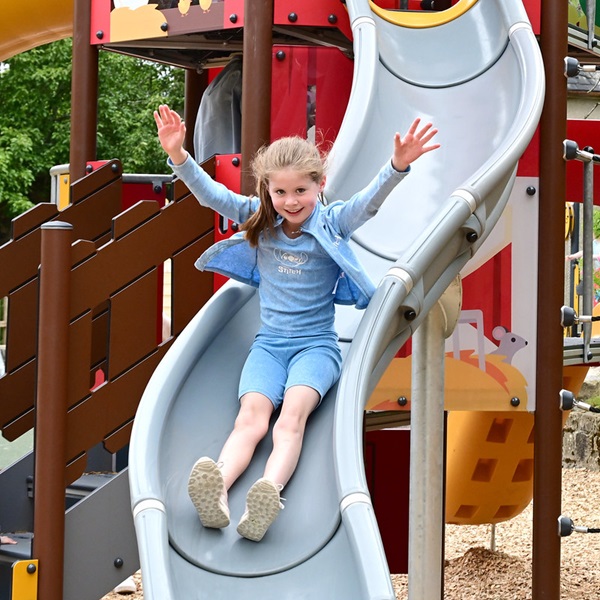 Muiravonside playpark