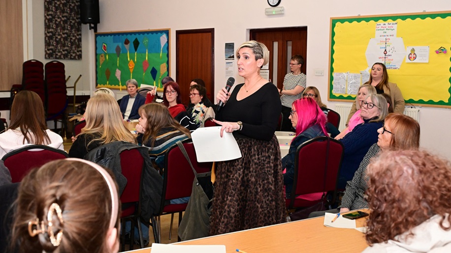 Cllr Paterson engages with the audience during the Q&A session.